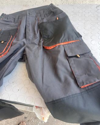 pantaloni nuovi
