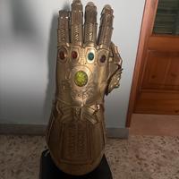 Infinity gauntlet interattivo