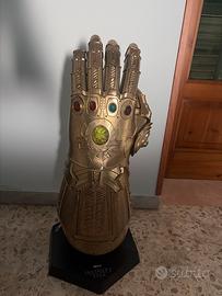 Infinity gauntlet interattivo