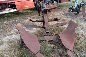 Aratro Reversibile per 65-75 cv