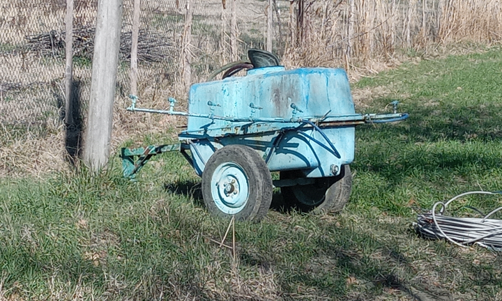 Botte acqua e trattamenti, diserbo