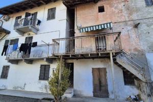 Immobile in asta di 244 m² con 3 locali e box auto