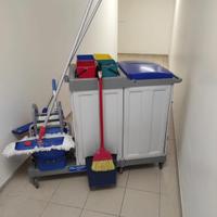 Carrello pulizie