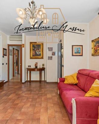 Appartamento di 139 m² con più di 5 locali e box a