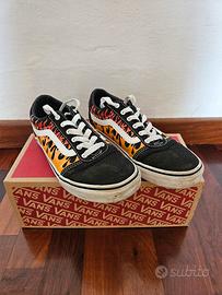 Scarpe VANS bambino modello Flame Black/White n.37