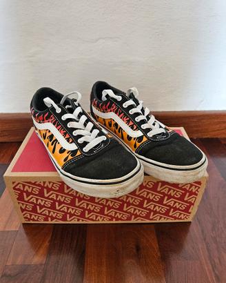 Scarpe VANS bambino modello Flame Black/White n.37