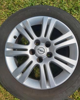 Cerchi in lega Opel Astra H16