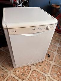 Lavastoviglie INDESIT IDL50