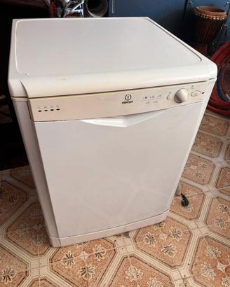 Lavastoviglie INDESIT IDL50
