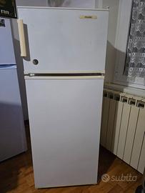 Frigo con congelatore