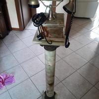 Telefono a colonna