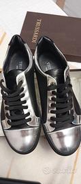 Scarpe Trussardi disponibile n. 39 e.40