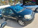 toyota-yaris-1-0i-5-porte
