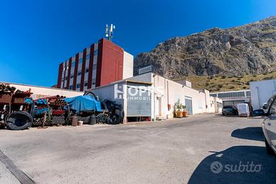 CAPANNONE ISOLA DELLE FEMMINE VIA DELLE INDUSTRIE