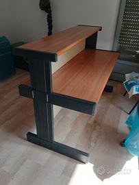 scrivania particolare