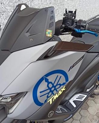 RICAMBI TMAX560 ,leve freno,pedaline, bilancieri 