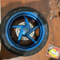 cerchio posteriore aprila sr