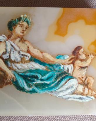 Scatola Decò in alabastro dipinto. Venere ed Eros