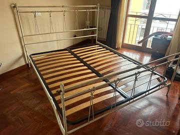 Letto in ferro battuto bianco con Rete