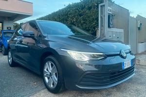 Volkswagen GOLF 8 1.0 eTSi 110Cv DsG LIFE
