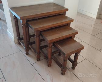 Set 4 tavolini a scomparsa in stile rustico