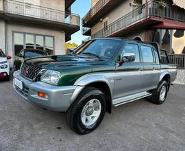 Mitsubishi L200 2.5 TDI 4WD Club Cab Pick-up GLS