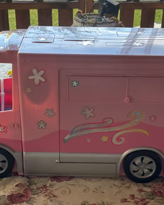 Barbie Hot Tub Party Bus – Mattel