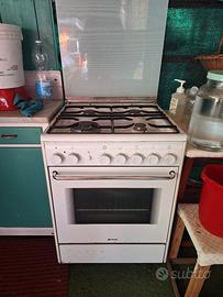 Piano cottura 4 fuochi + forno