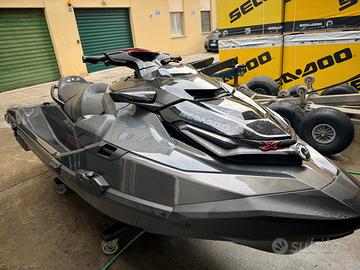 Moto d'acqua seadoo rxt-x 300 2023