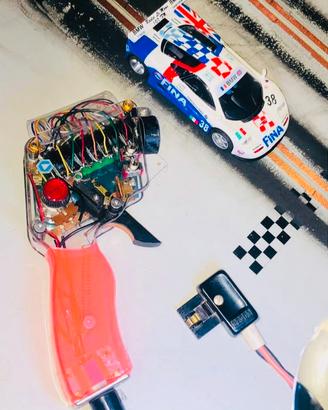 Pulsante slot car