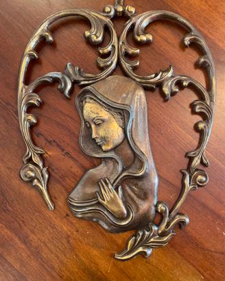 Capezzale scultura in ottone della Madonna