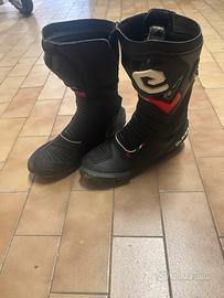 stivali per moto