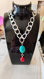 Collana con ciondolo a due pietre