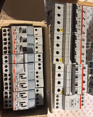 Lotto Mat. Elettrico: Bticino, ABB, Merlin Gerin