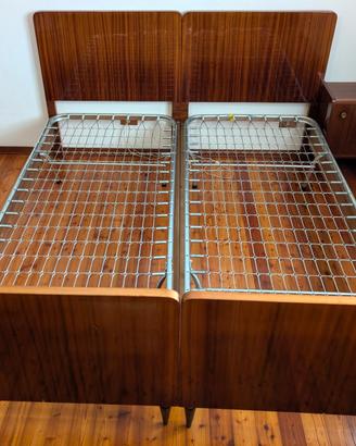 Letti Singoli in Legno Lucido con Reti - Anni 60