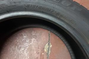 Pneumatico Dunlop 215/60 R 17 96 H