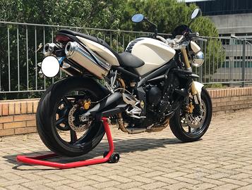 Triumph Street Triple (675cc, 78 kW)