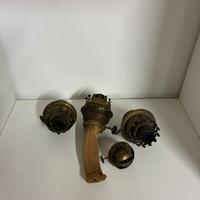 Vecchi bruciatori per lampade ad olio