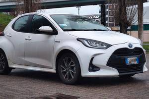 Toyota Yaris Hybrid 