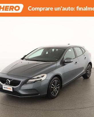 VOLVO V40 D3 Momentum