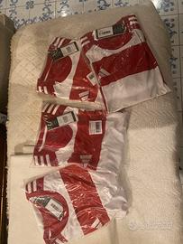 MAGLIA ADIDAS ROSSA E BIANCA STAGIONE 25/26