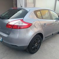 Renault Megane 1.5 diesel garanzia