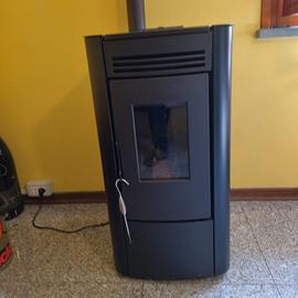 STUFA A PELLET NORDICA