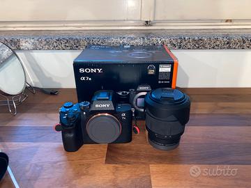 Kit Sony A7III + Sony 28-70 + 2 batterie