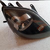 FARO ANTERIORE DESTRO FORD Fiesta 5Â° Serie 6S6113