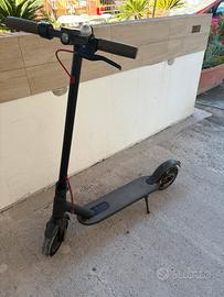 Monopattino elettrico | Xiaomi Mi M365
