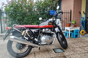 Royal enfield interseptor