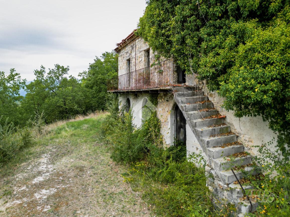 TER. AGRICOLO A CERVARO - Vista 2