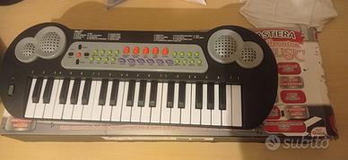 Pianola tastiera scuole medie
