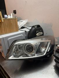 Faro sx opel insignia 2011
